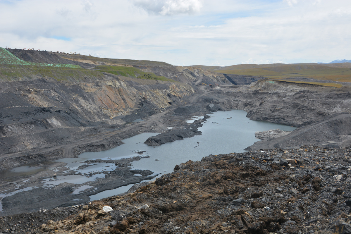 Qinghai to repair mountain ecosystem damaged by mining