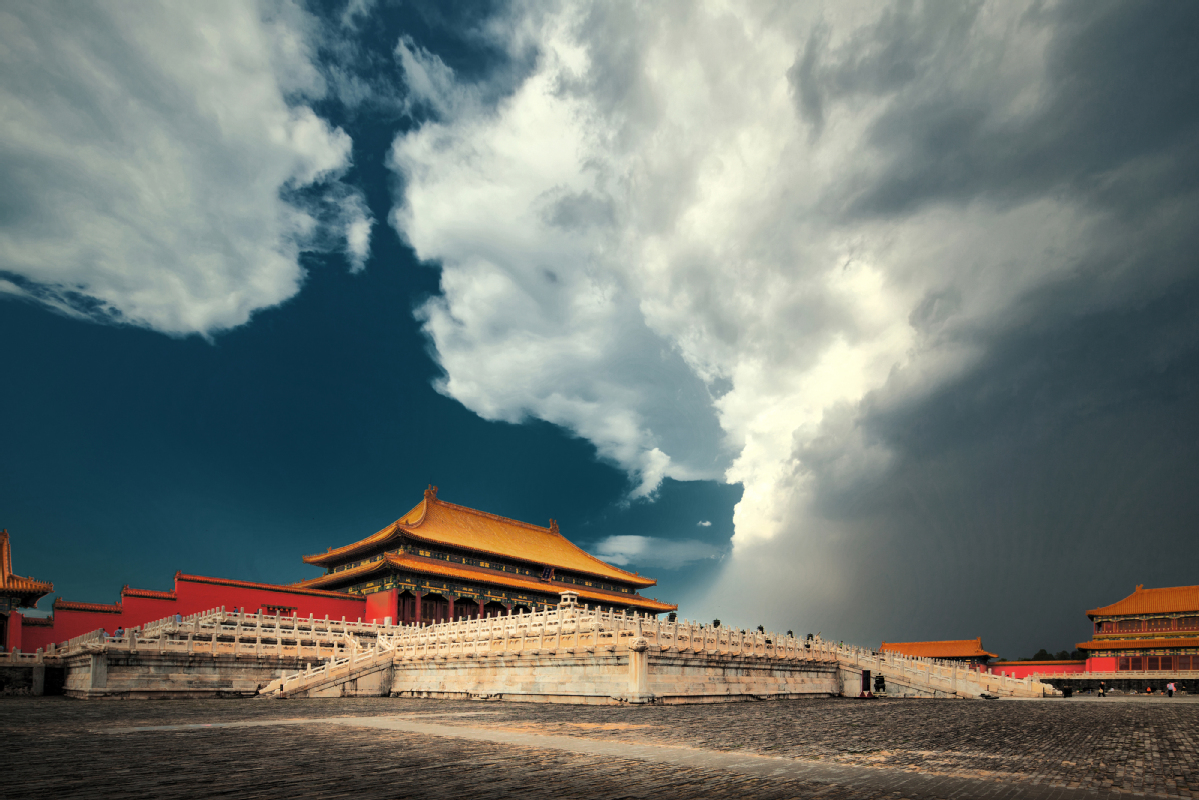 SU TANGSHI  THE ENDLESS BEAUTY OF THE FORBIDDEN CITY