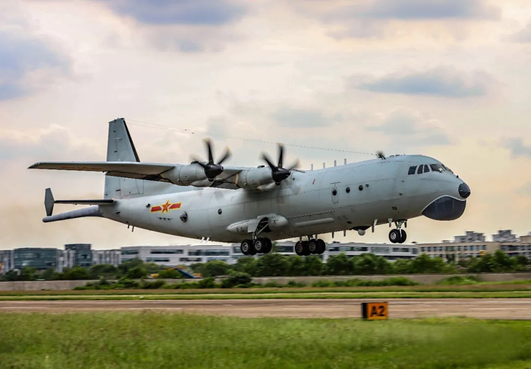 Pla Navy S Anti Sub Plane A Star In Straits Chinadaily Com Cn