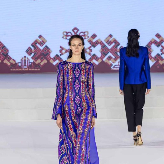 Age-old Lijin brocade takes center stage - Chinadaily.com.cn