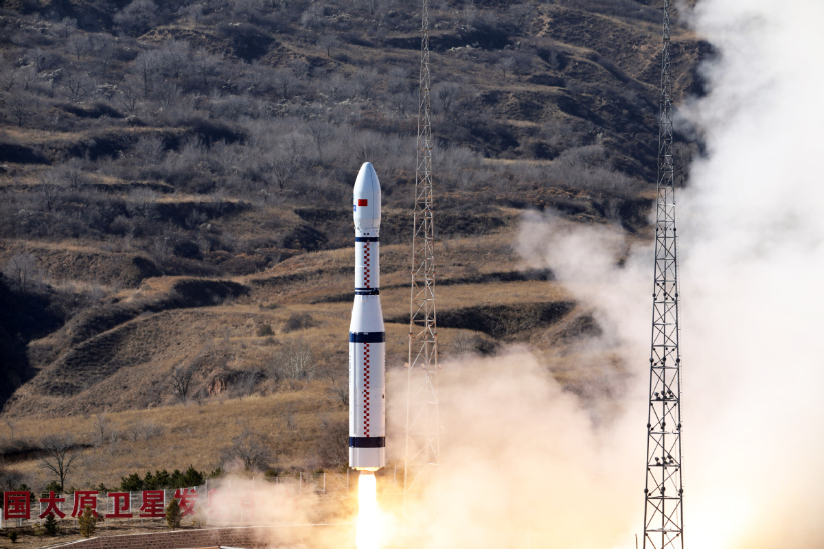 Mighty Long March 9 carrier rocket set to debut in 2030 - Chinadaily.com.cn