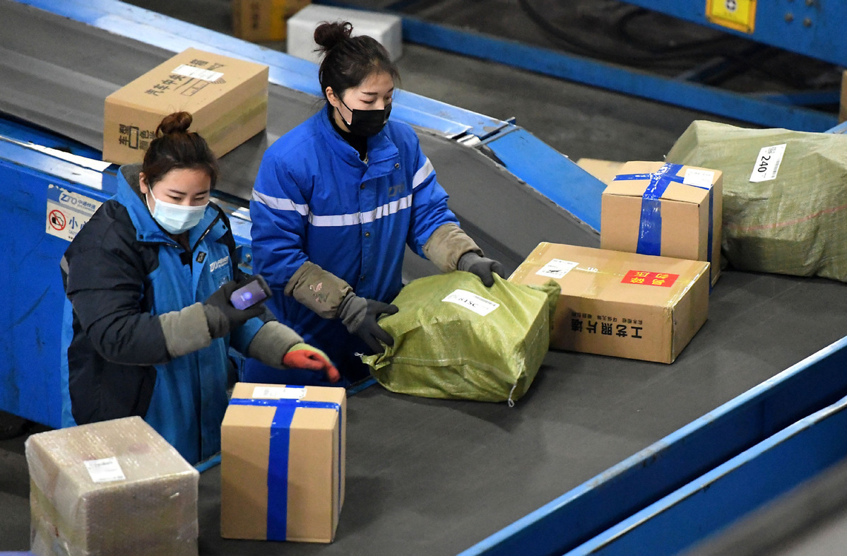 Crackdown on excess wrapping in parcel delivery industry to start soon