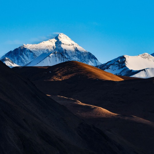 Tibet kicks off spring climbing season with COVID precautions ...