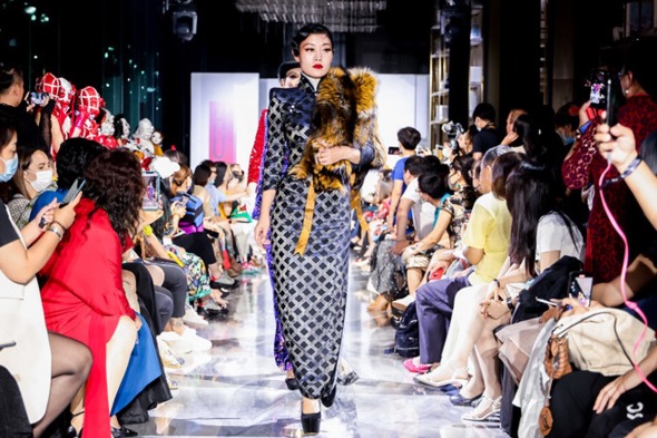 New qipao series sparkles with innovation - Chinadaily.com.cn