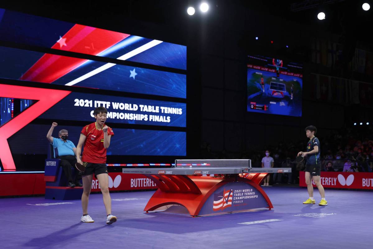 China's Fan, Wang take men's and women's singles titles at table tennis