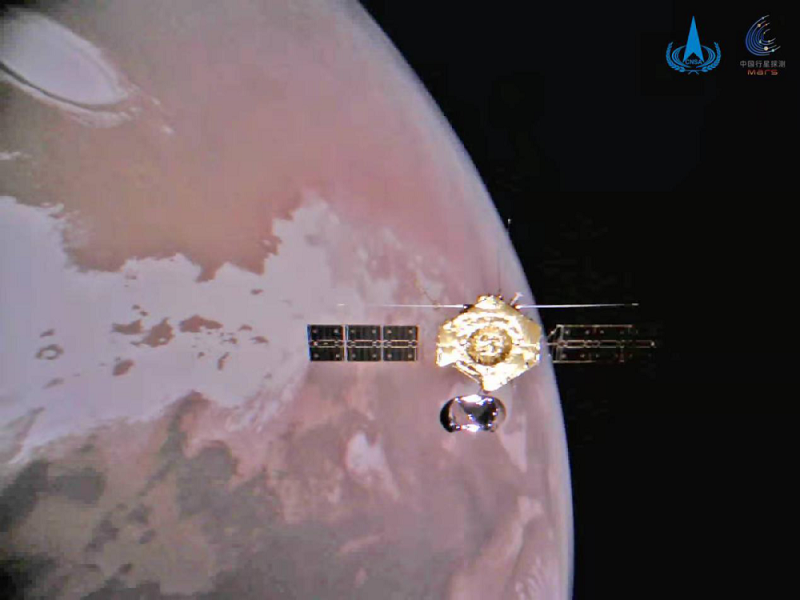 La misión china a Marte envía fotos del planeta rojo