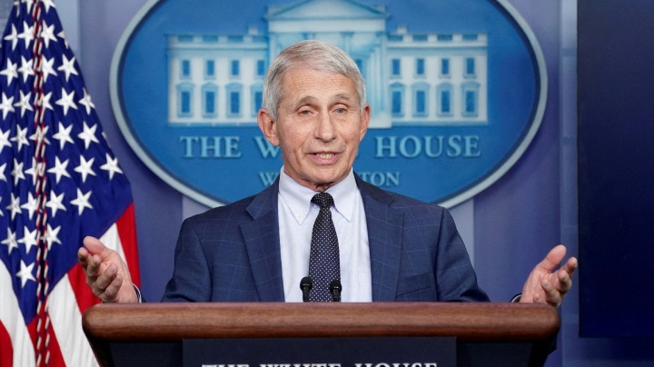 Fauci warns against complacency as Omicron strains US hospitals - Vimarsana News