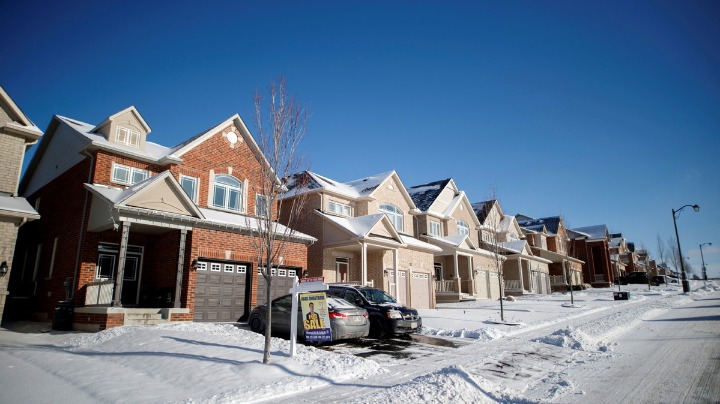 Canada shuts out foreigners to cool home prices - Vimarsana News
