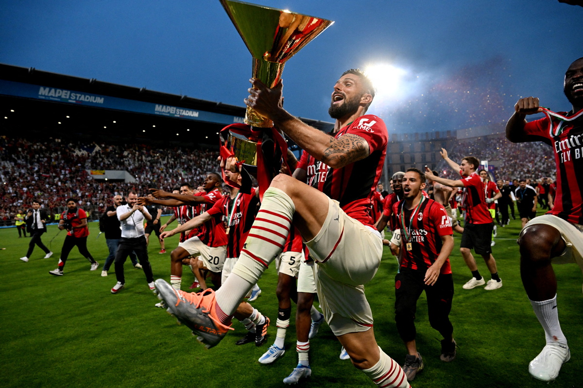 Giroud helps Milan secure 1st Serie A title in 11 years 