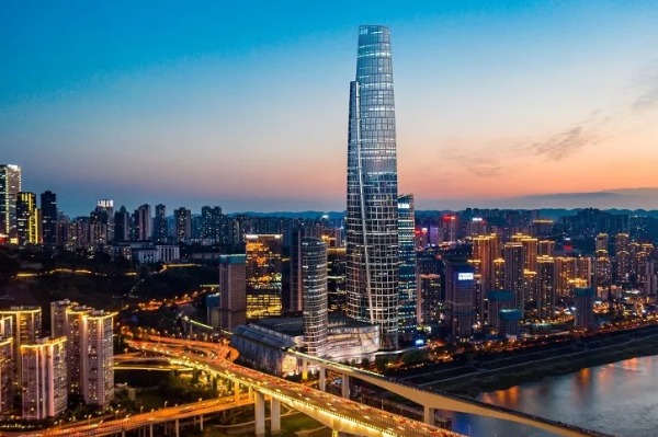 China's highest cloud walk project unveiled in Chongqing