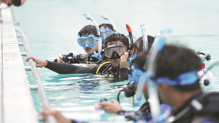 University offers scuba diving course - Vimarsana News