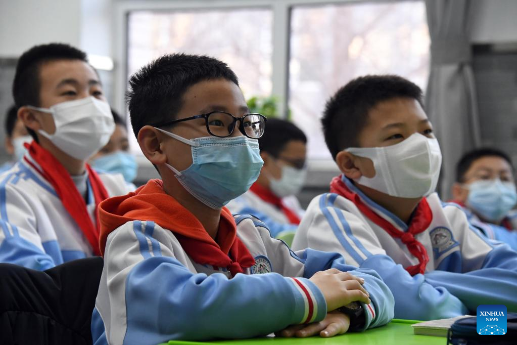 Beijing schools to reopen on Monday 