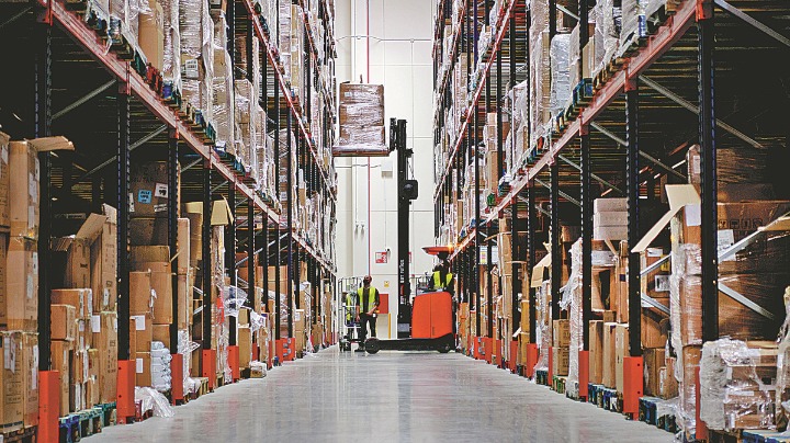 China's cross-border e-commerce speeds up development - Vimarsana News