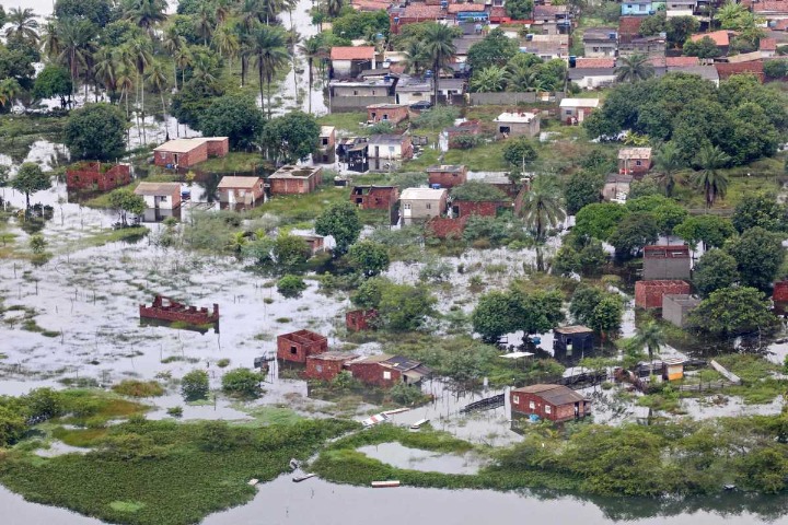 6 pessoas morreram em enchentes devido ao mau tempo que atinge o Brasil