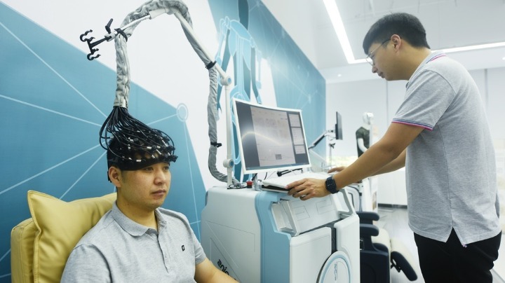 Brain-computer center debuts in Hangzhou - Vimarsana News