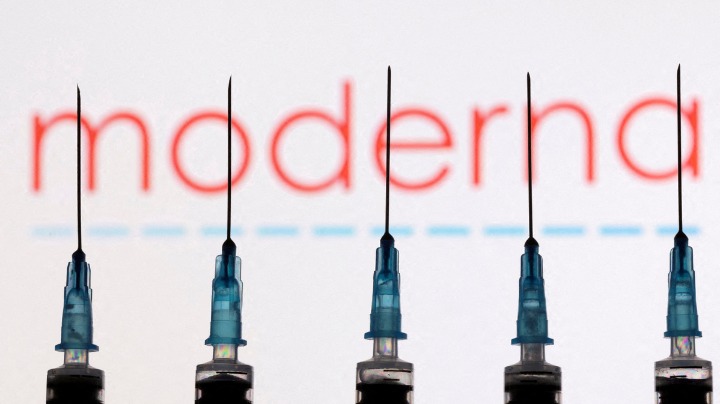 Britain OKs new vaccine to combat COVID-19 and variants - Vimarsana News
