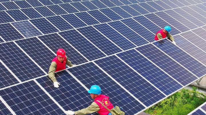China begins to lead the way in renewable energy - Vimarsana News