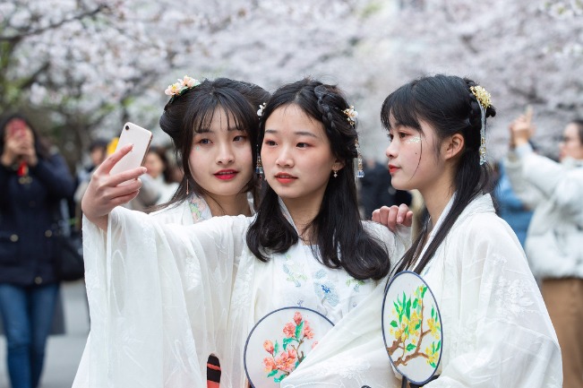 Is rising popularity of Han-style clothes a welcome trend? - Vimarsana News