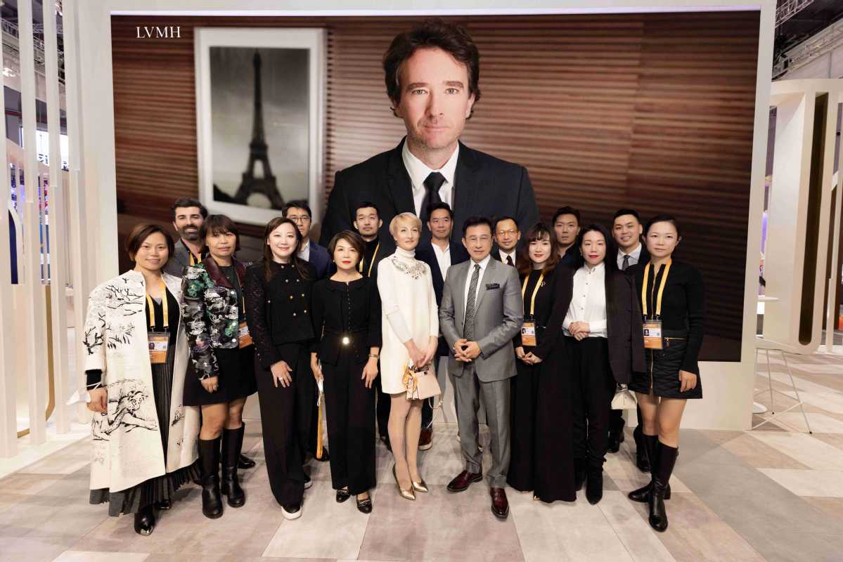 LVMH readies jumbo bond for Dior acquisition
