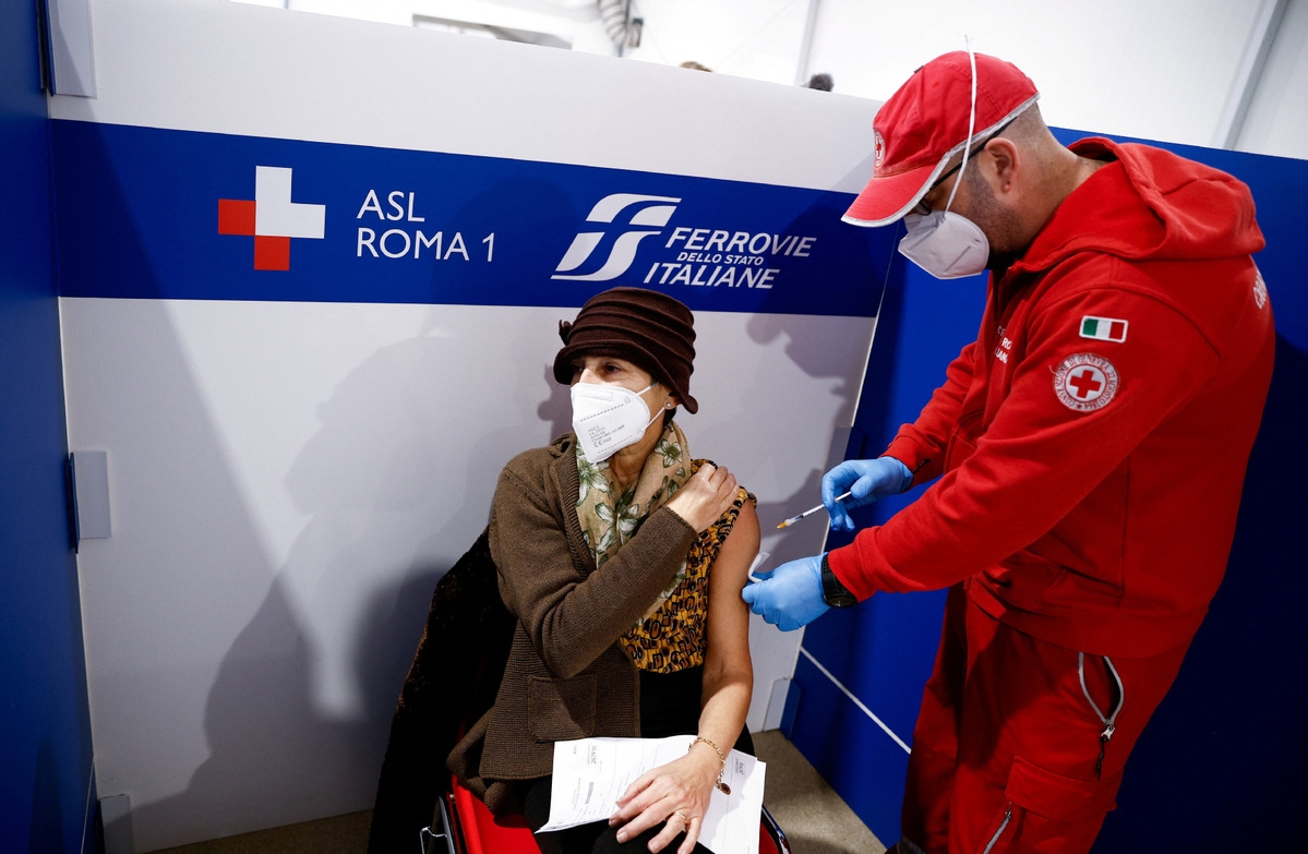 Coronavirus hospitalizations surge in Italy