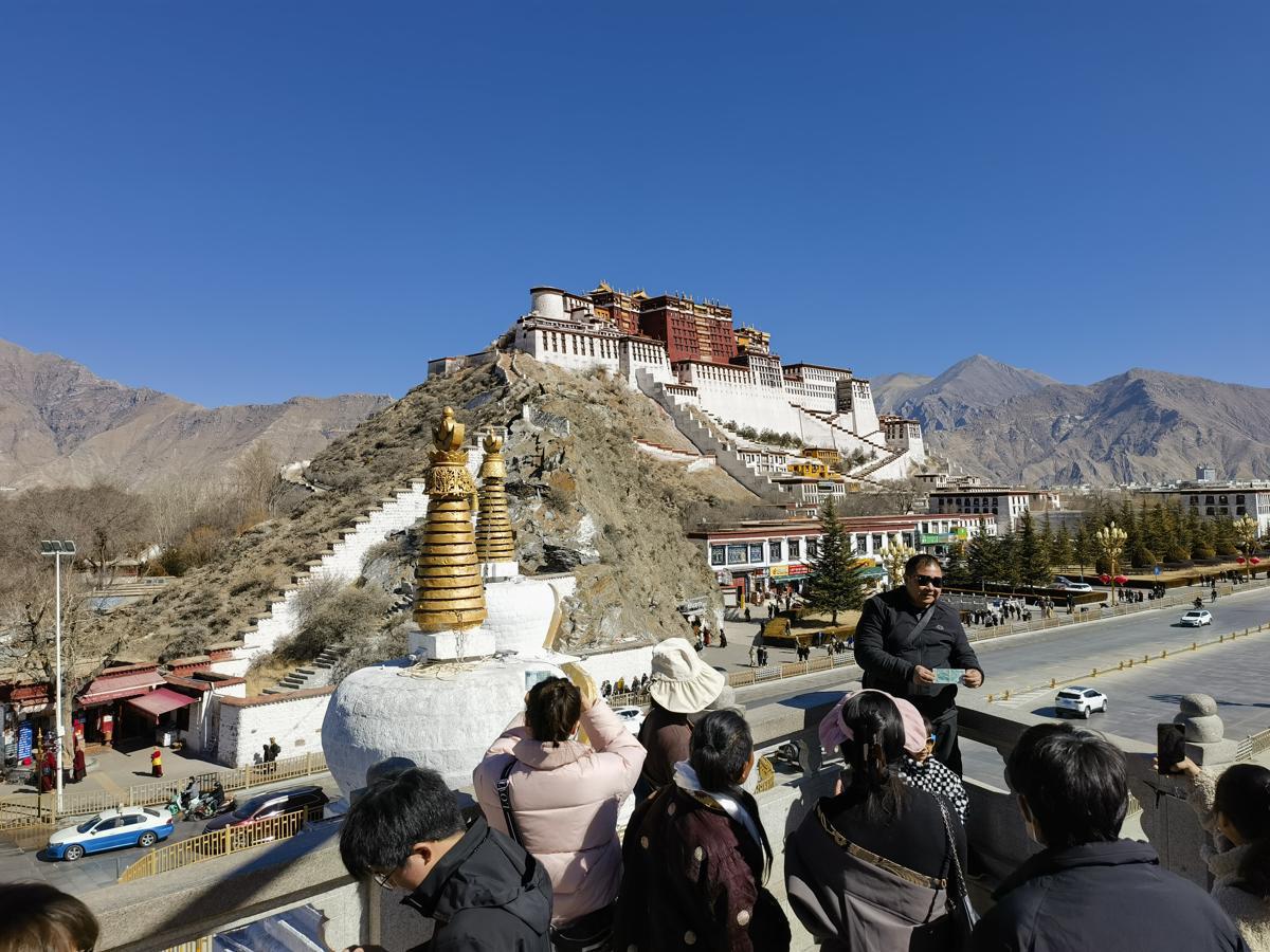 Tibet promotes travel during winter season Chinadaily .cn