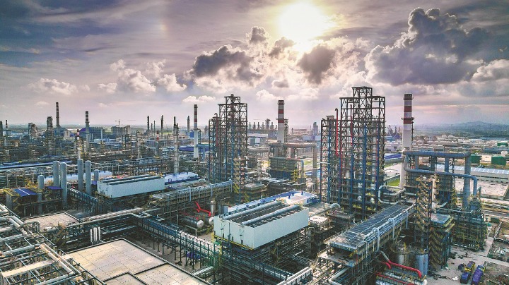 Historic fall in oil, gas imports ups confidence - Vimarsana News