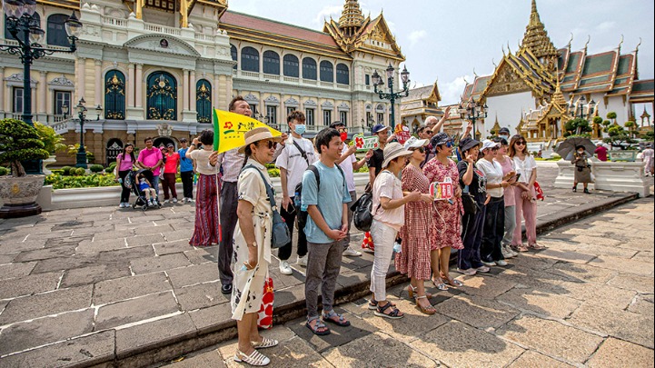 Group tours come back on menu for overseas travelers - Vimarsana News
