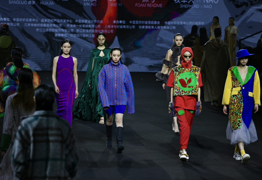 POTRET China Fashion Week Dimulai di Beijing-Image-5
