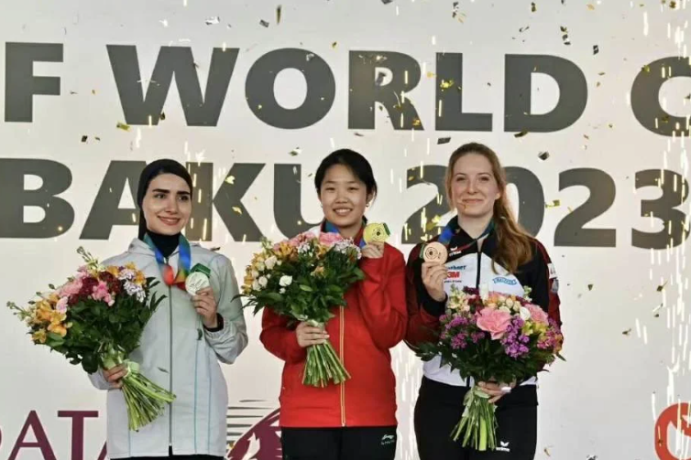 China's Feng Sixuan wins women's 25m pistol gold at ISSF Baku World Cup ...