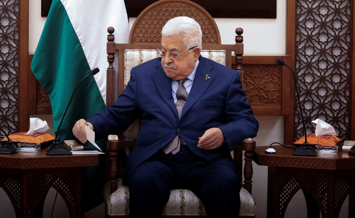 palestinianpresidentacceptsgovtresignationmedia