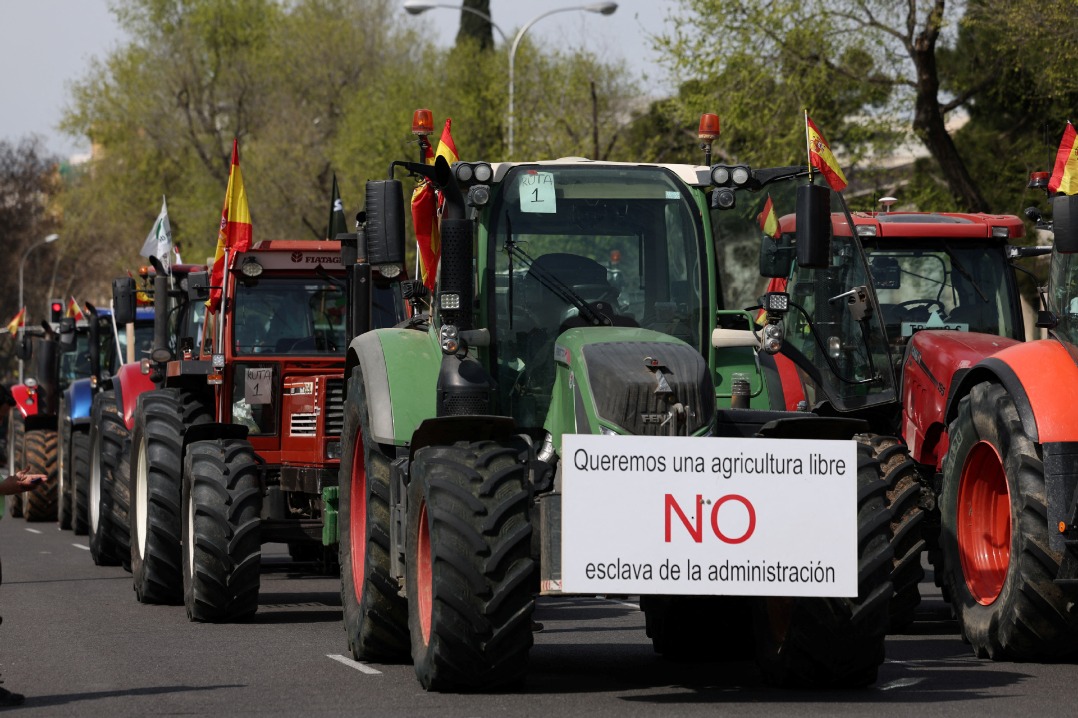 Los agricultores españoles protestan contra las normas de la UE