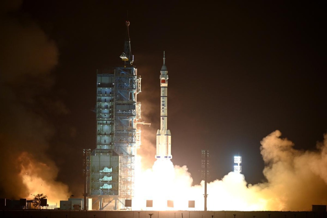 L’équipage de la 18e sortie dans l’espace de Shenzhou
