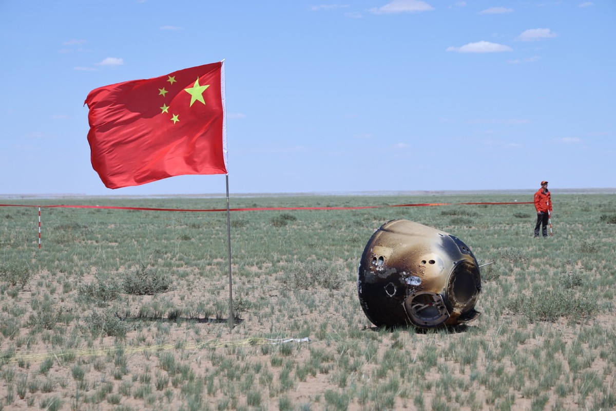 Inaugurada en Beijing la cápsula Chang’e 6, que revela muestras de la cara oculta de la Luna