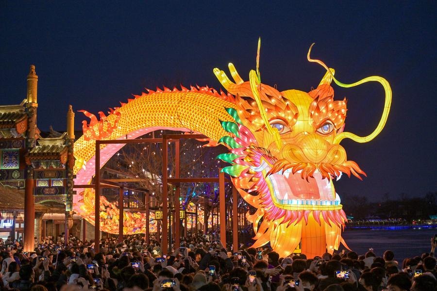 Beijing to stage grand lantern show to mark Mid-Autumn Festival ...