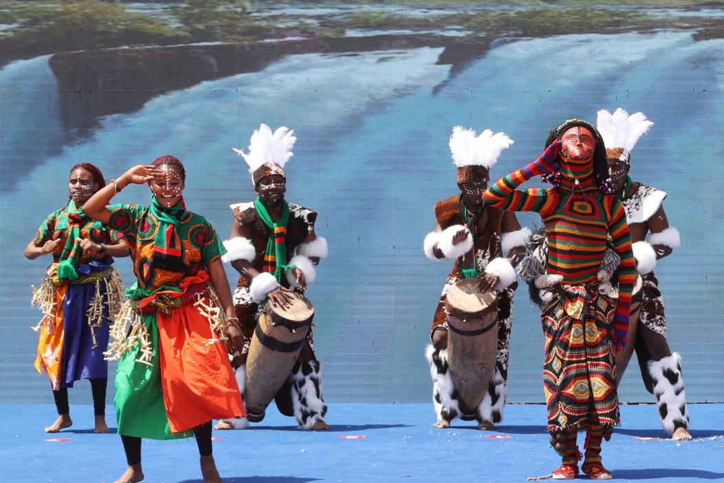 Zambian dance show in Ningxia Hui wows thousands of visitors