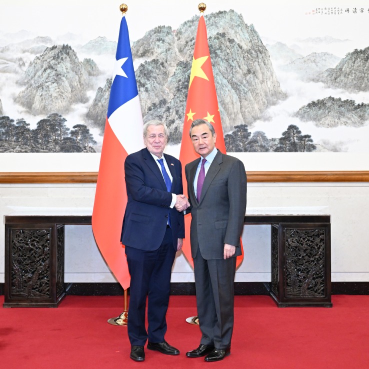 China, Chile to further strengthen bilateral ties