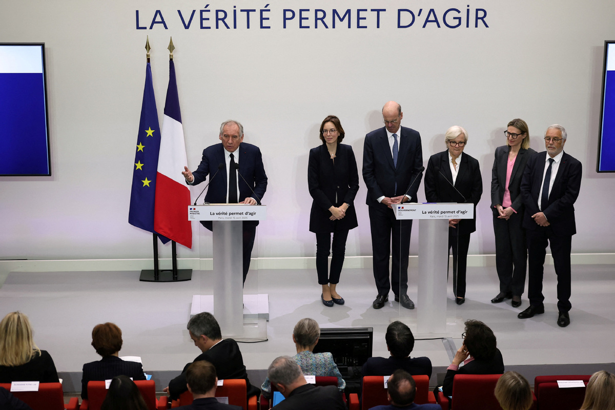 French govt agencies set to be closed or merged