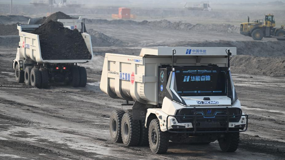 World's largest fleet of driverless mining trucks operate in North China -  Chinadaily.com.cn