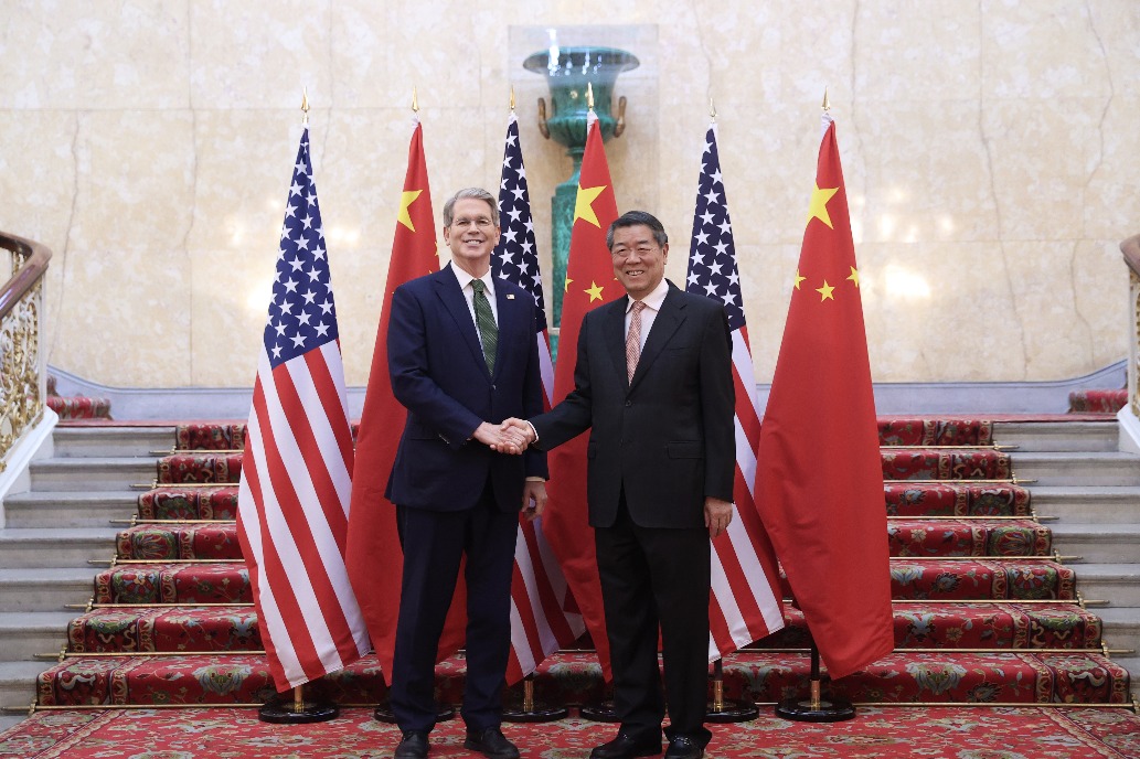 Chinese vice-premier urges US to honor trade commitments