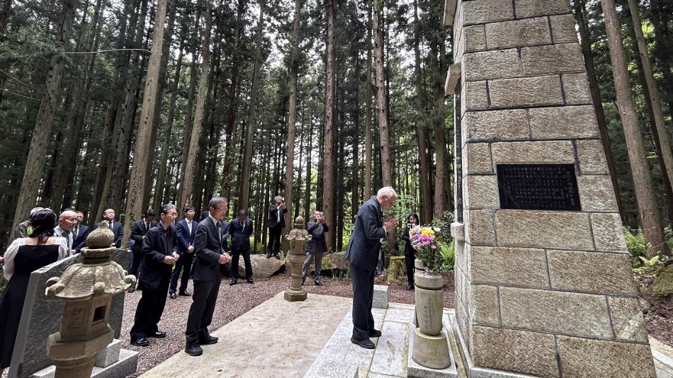 Fallen WWII Chinese laborers honored in Japan