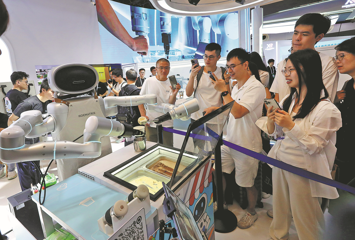 Shanghai to enhance linkage between AI, manufacturing