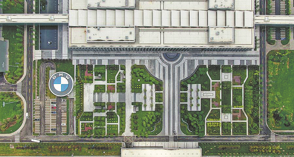 'Eco stars' exemplify industry, nature can coexist in harmony