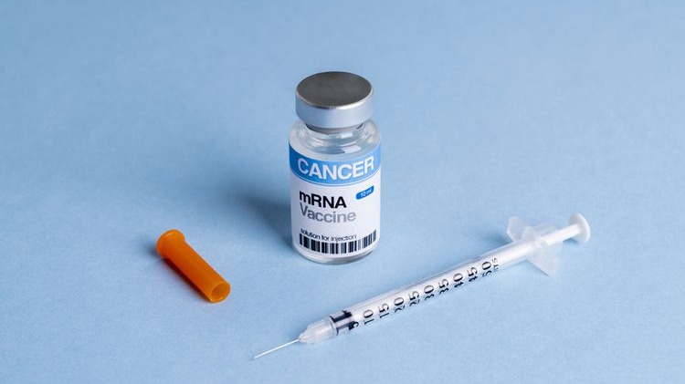 Russia to begin trials of mRNA cancer vaccine against melanoma - Chinadaily.com.cn