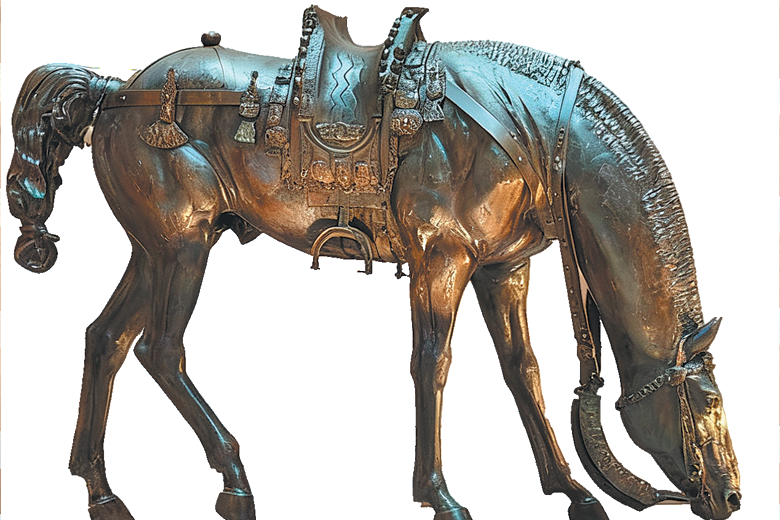 Horse sculptures lasso spectators