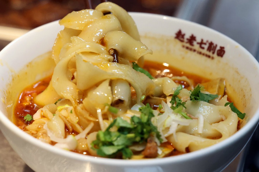 Foodies flocking to try Shanxi's signature noodles