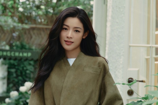 Longchamp finds a muse in opera star and actress Chen Lijun