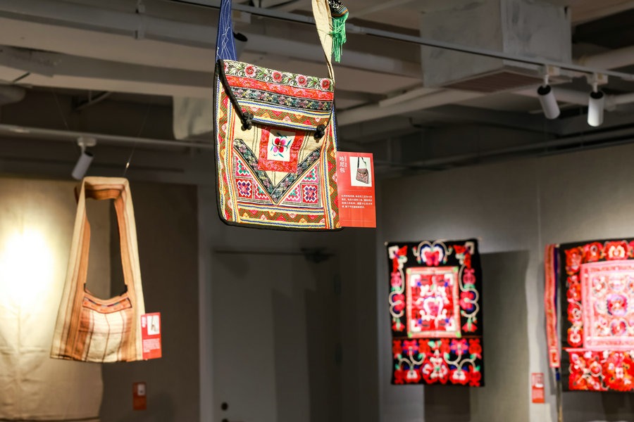 Exhibition showcases Yunnan's unique lifestyle and scenic beauty