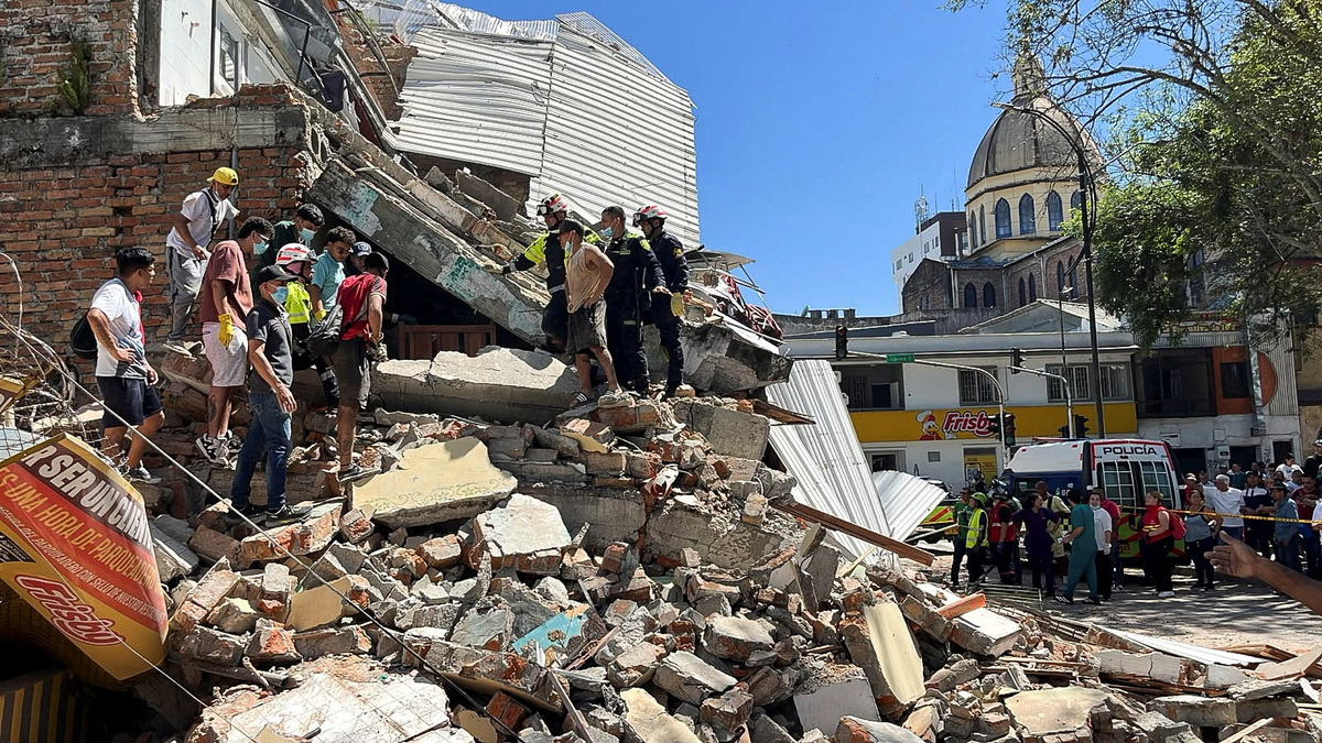 Earthquake kills at least 20, injures 3 in Colombia; Valle del Cauca reports 2 dead, school collapse, airport disruptions