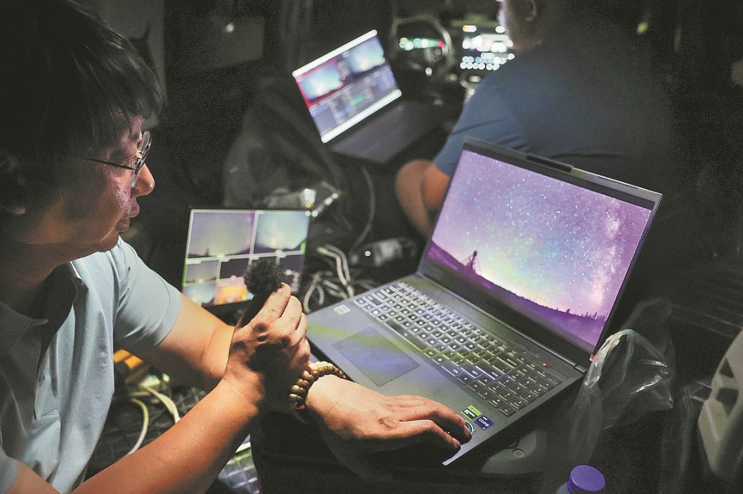 Shooting stars: Astrophotographers flock to Xinjiang for celestial light show