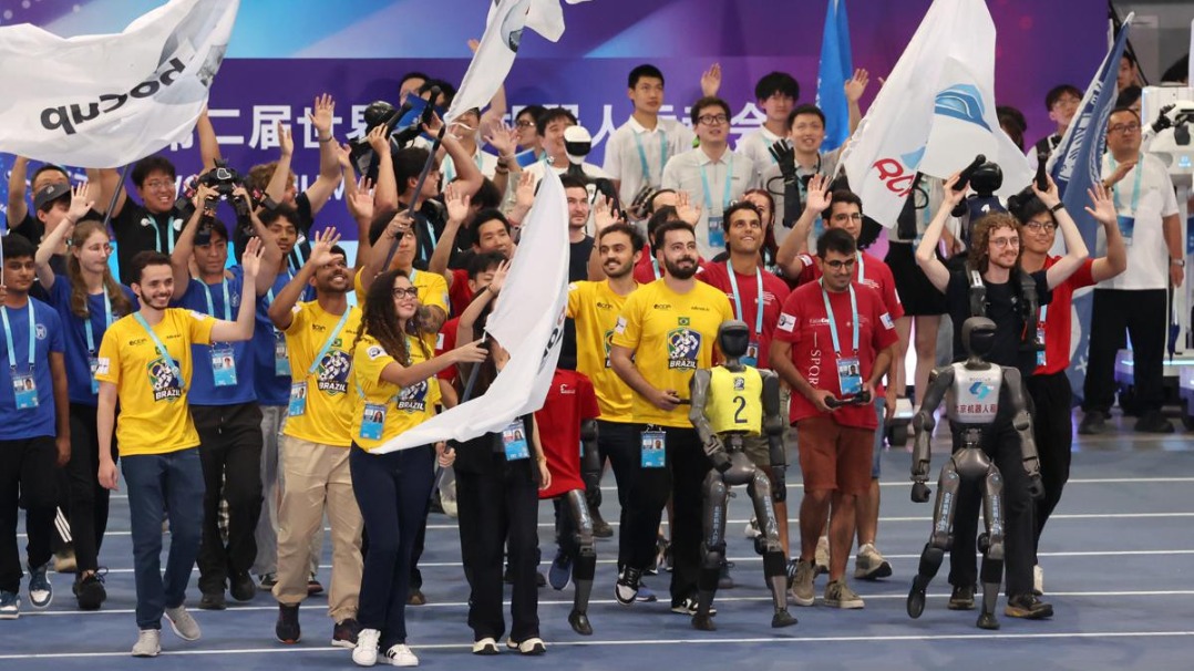 Robots' swift progress hailed